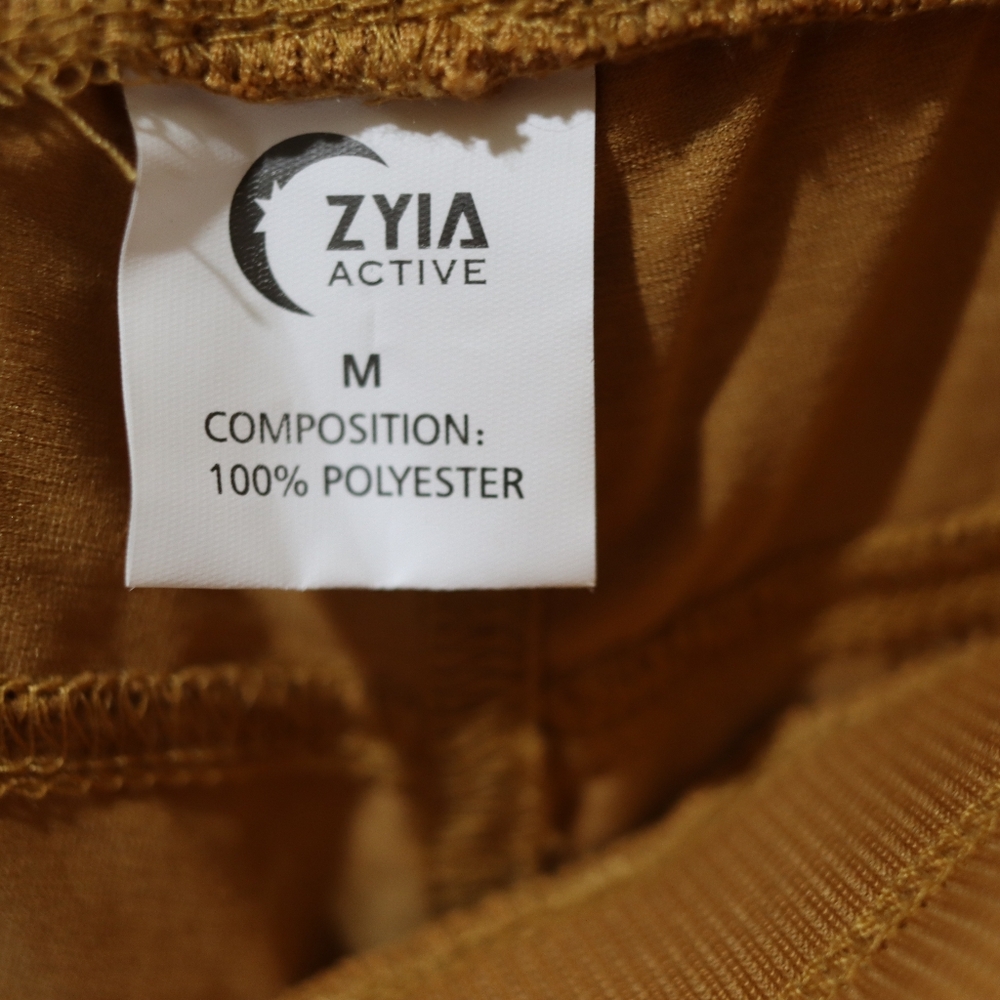 ZYIA High Waist Tan Shorts Relaxed Fit - Picture 10 of 11